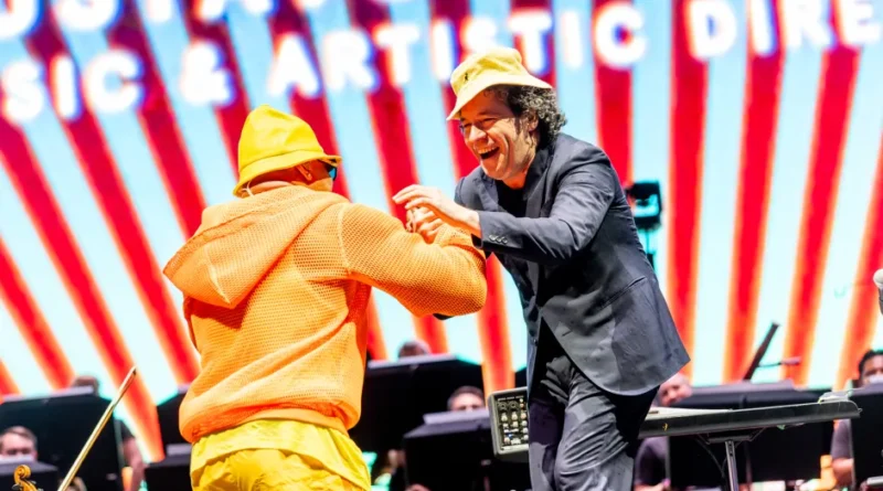 LL Cool J and Gustavo Dudamel and LA Phil 2025 coachella billboard espanol 1548